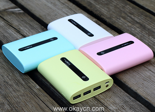 3 USB portable charger