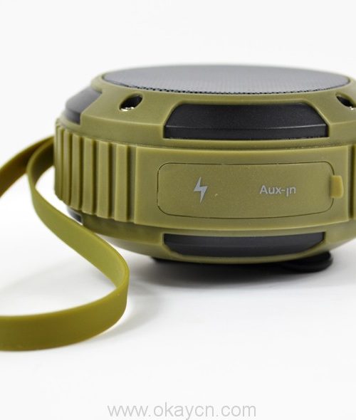 bluetooth-speaker-4-0-with-lanyard-03