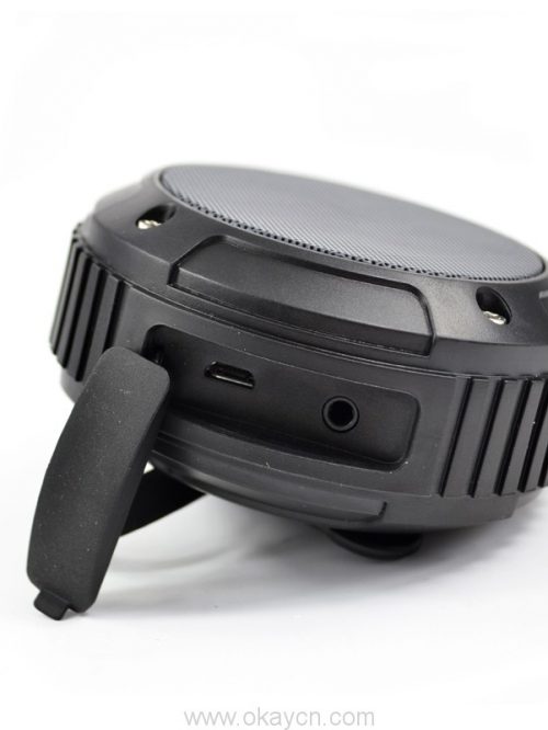bluetooth-speaker-4-0-with-lanyard-04