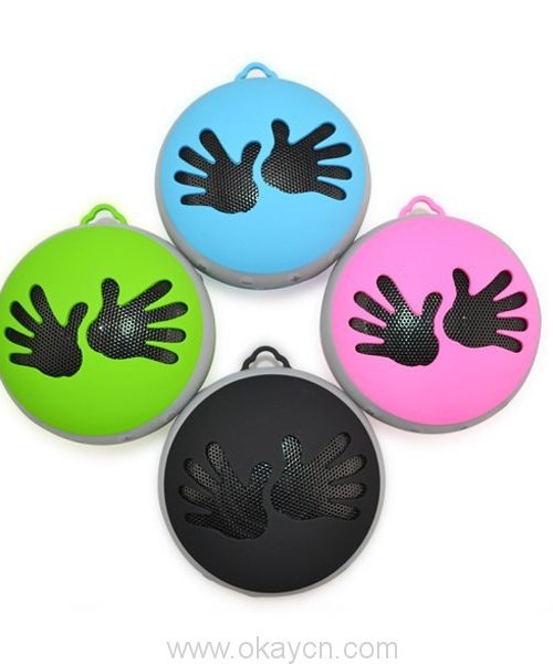 bluetooth-speaker-with-hook-02