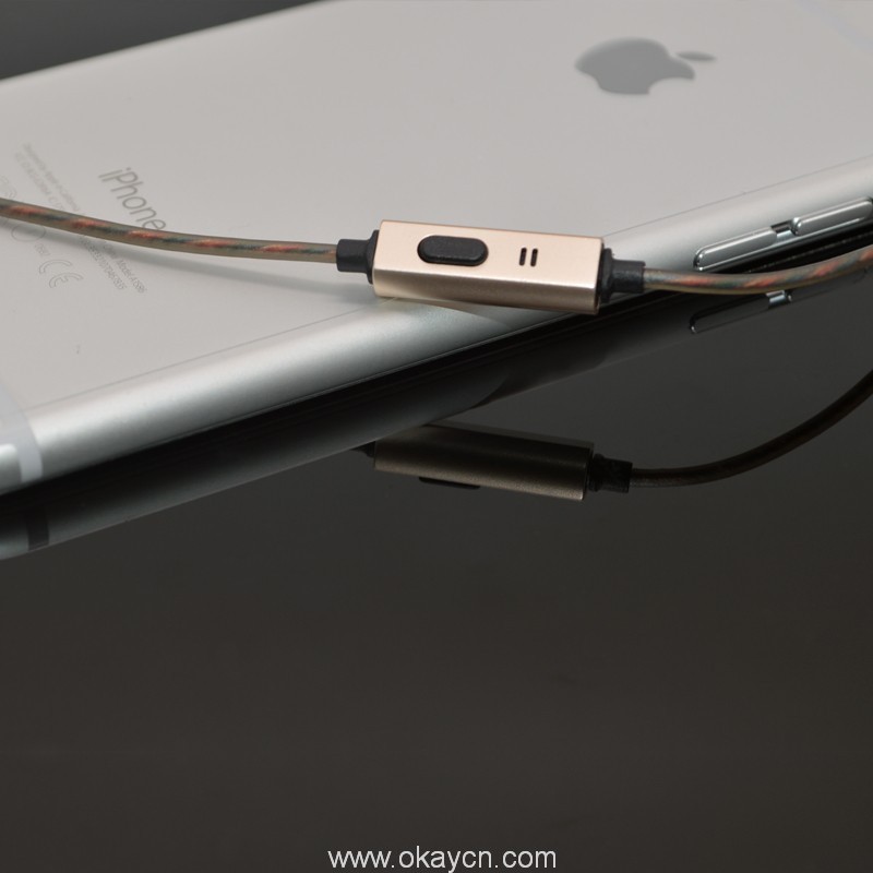 metal earphone with tangle free wire