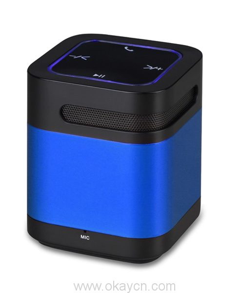 mp3-player-fm-radio-speaker-with-bluetooth-02