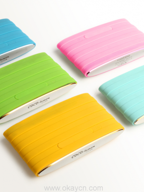 power-bank-with-holder-8000mah-02
