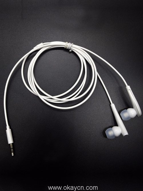 sports-sweat-proof-wired-earphone-02