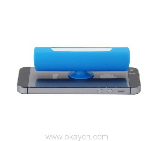 sucker-mobile-phone-power-bank-02