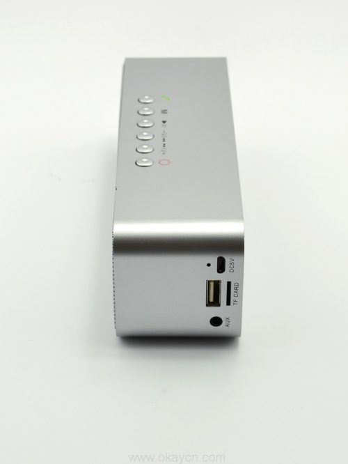 wireless-bluetooth-speaker-with-tf-card-02