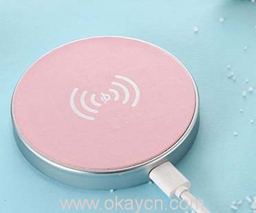 wireless-charger-with-embedded-desktop-05